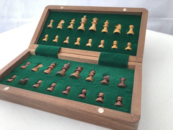 Highest Quality Magnetic 10in x 5in Chess Set - Image 7
