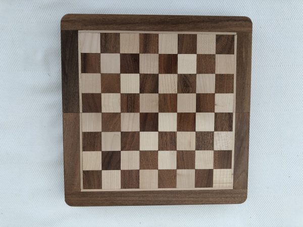 Highest Quality Magnetic 10in x 5in Chess Set - Image 5