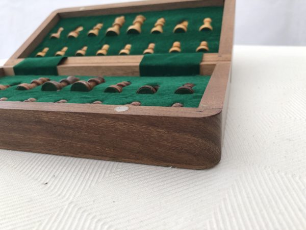 Highest Quality Magnetic 10in x 5in Chess Set - Image 13