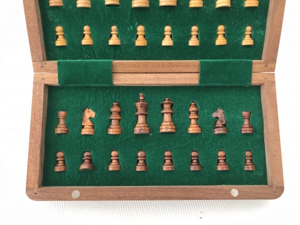 Highest Quality Magnetic 10in x 5in Chess Set - Image 11