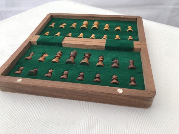 Highest Quality Magnetic 10in x 5in Chess Set - Image 9
