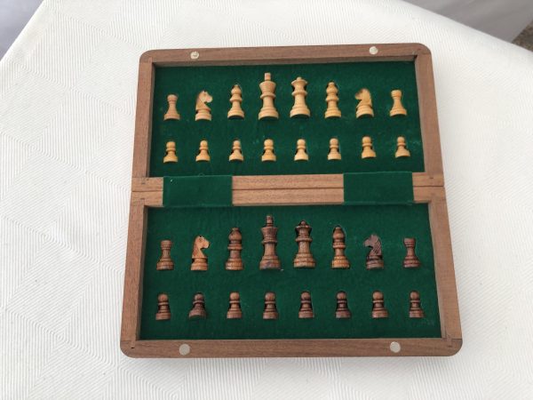 Highest Quality Magnetic 10in x 5in Chess Set - Image 8