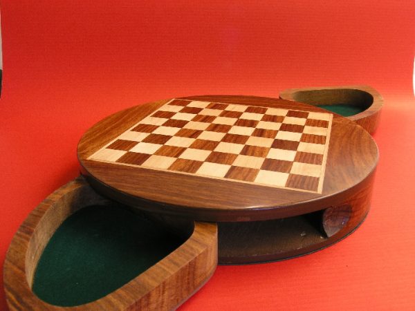 Magnetic with Moon Drawers 9 inches Round Chess Set - Image 5