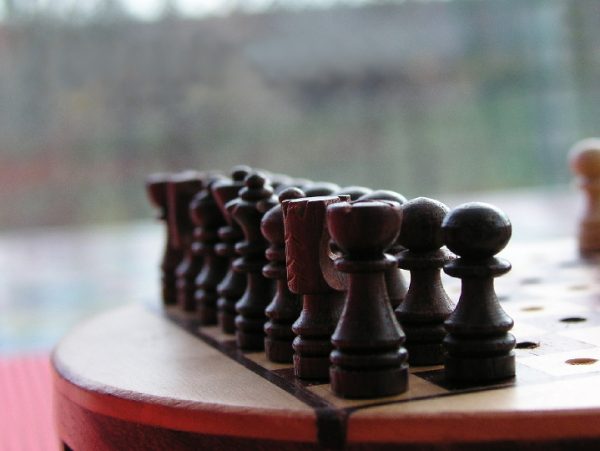 Pegged with Moon Drawer 5 inches Round Chess Set - Image 4