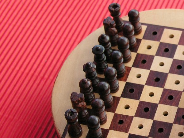 Pegged with Moon Drawer 5 inches Round Chess Set - Image 8