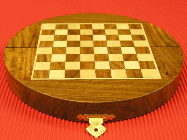 Half Moon Magnetic 9 Inch Dia. Chess Set - Image 9