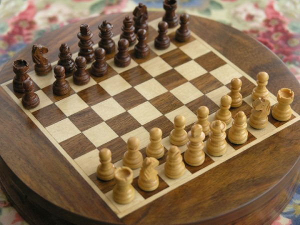 Round Magnetic 6 Diameter with internal removable drawer Chess Set - Image 5