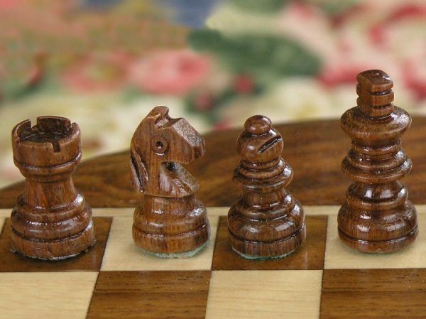 Round Magnetic 6 Diameter with internal removable drawer Chess Set - Image 9