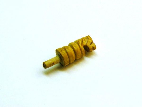 10 inch x 7 inch Pegged Travel Chess Set - Image 3