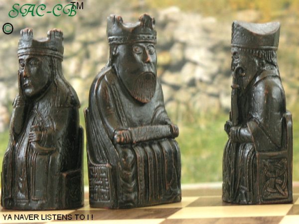 National Museum of Scotland Isle of Lewis Chess Pieces in Beautiful Presentation Case - Image 13