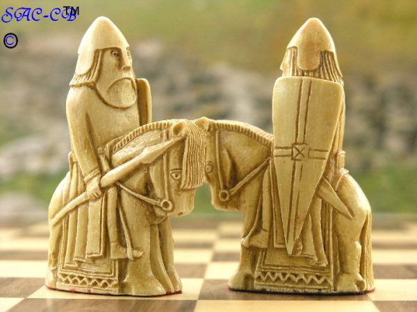 National Museum of Scotland Isle of Lewis Chess Pieces in Beautiful Presentation Case - Image 16