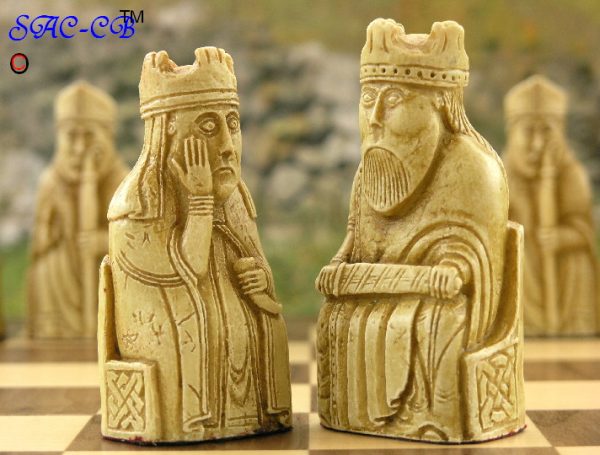 National Museum of Scotland Isle of Lewis Chess Pieces in Beautiful Presentation Case - Image 18