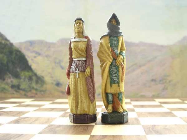 The Crusades Hand Decorated Chess Set - Image 8