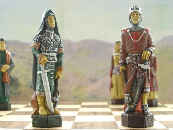 The Crusades Hand Decorated Chess Set - Image 10