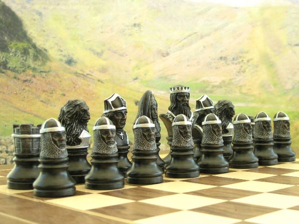 Hand Painted Richard the Lionheart Chess Set - Image 3
