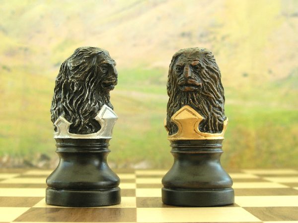 Hand Painted Richard the Lionheart Chess Set - Image 9