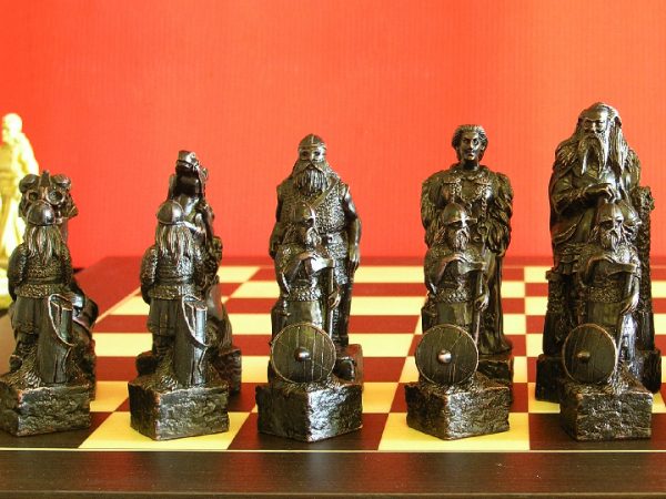 Celtic and Viking Chess Pieces - Image 2