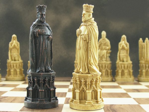 Canterbury Cathedral Chess Pieces - Image 6