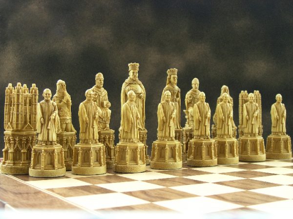 Canterbury Cathedral Chess Pieces - Image 7