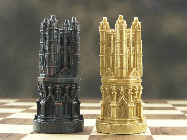 Canterbury Cathedral Chess Pieces - Image 10