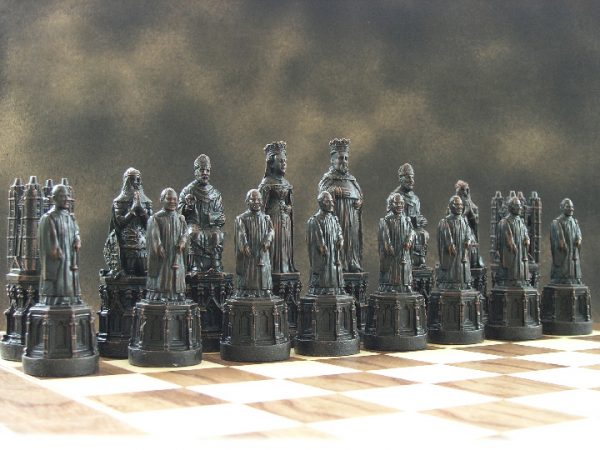 Canterbury Cathedral Chess Pieces - Image 11