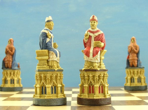 Hand Painted Canterbury Cathedral Chess Pieces - Image 7