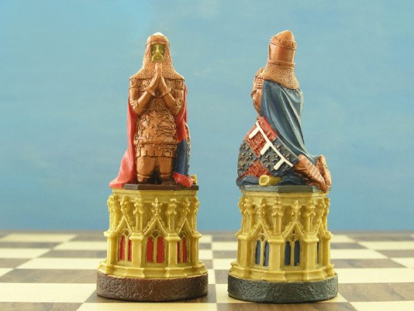 Hand Painted Canterbury Cathedral Chess Pieces - Image 9