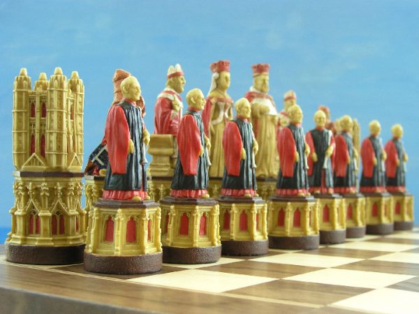Hand Painted Canterbury Cathedral Chess Pieces - Image 11