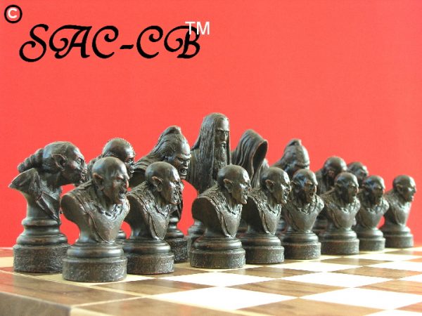 Lord of the Rings Chess Set - Image 3