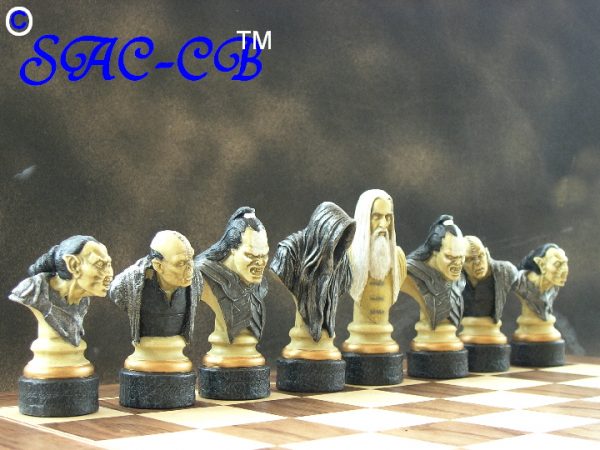 Berkeley Chess Ltd - Lord of the Rings Hand Painted Chess Set - Image 4