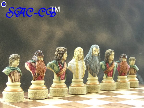 Berkeley Chess Ltd - Lord of the Rings Hand Painted Chess Set - Image 7