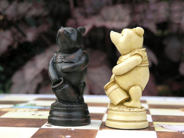 Winnie the Pooh Chess Set - Image 3