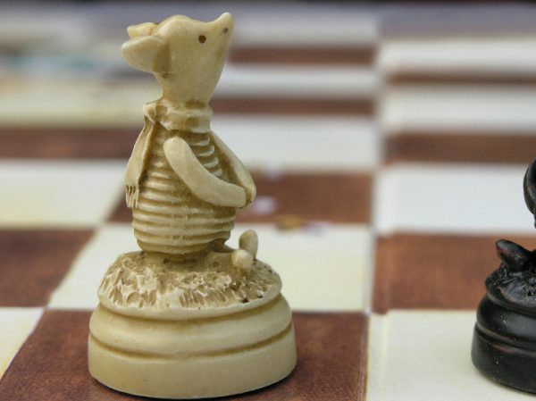 Winnie the Pooh Chess Set - Image 5