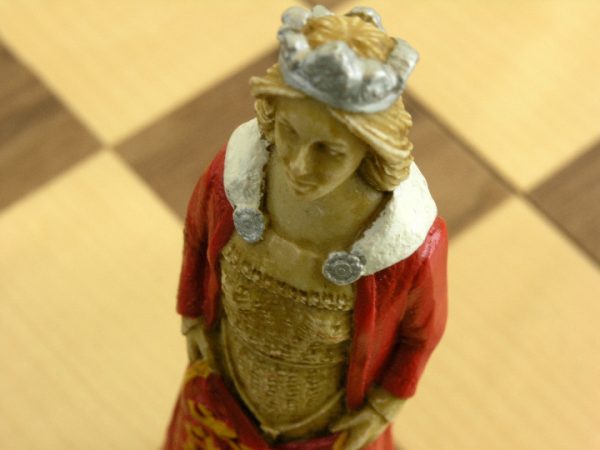 Battle of Bannockburn Hand Decorated Chess Set - Image 6