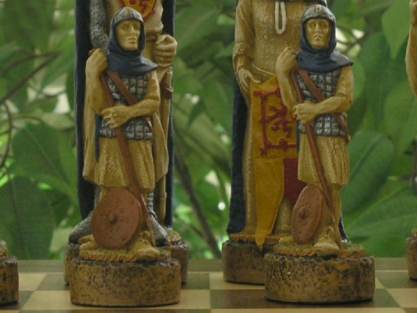 Battle of Bannockburn Hand Decorated Chess Set - Image 10