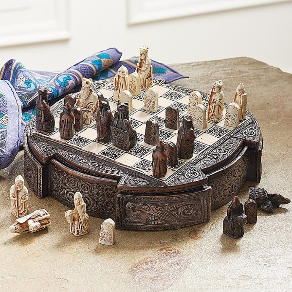 Small Isle of Lewis Chess Set