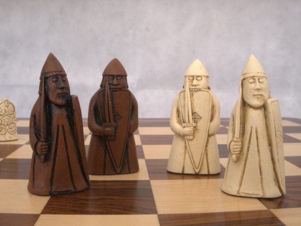 ChessBaron Deluxe Isle of Lewis Chess Pieces with Extra Berserker - Image 2