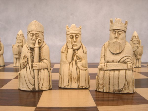 ChessBaron Deluxe Isle of Lewis Chess Pieces with Extra Berserker - Image 7