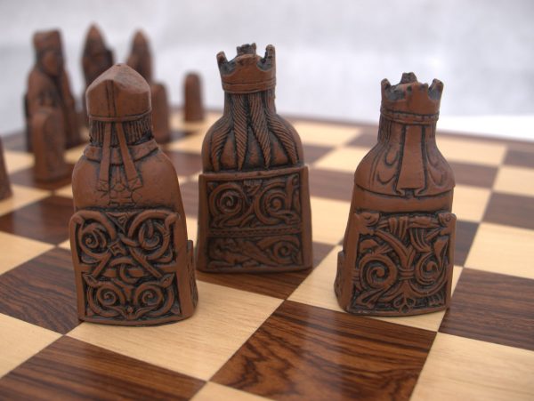 ChessBaron Deluxe Isle of Lewis Chess Pieces with Extra Berserker - Image 8