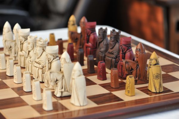 Isle of Lewis Chess 'Autumn' - Choose Your Colour - Image 3