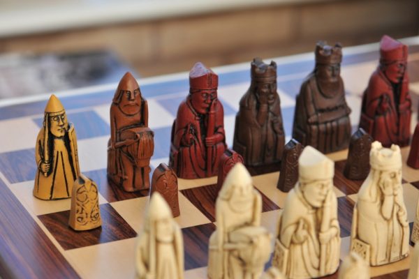 Isle of Lewis Chess 'Autumn' - Choose Your Colour - Image 11