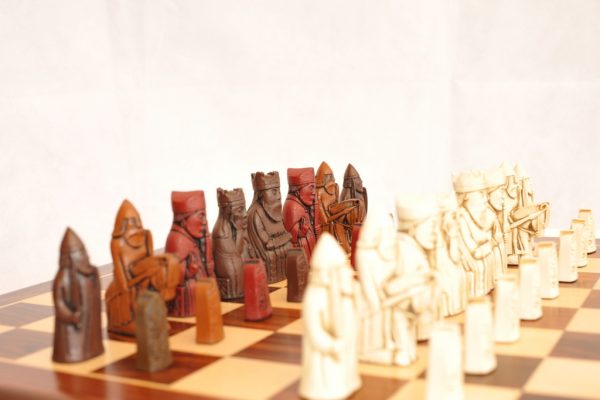 Isle of Lewis Chess 'Autumn' - Image 3