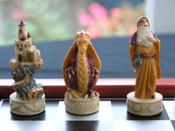 Hand Painted Camelot including Board - Image 3