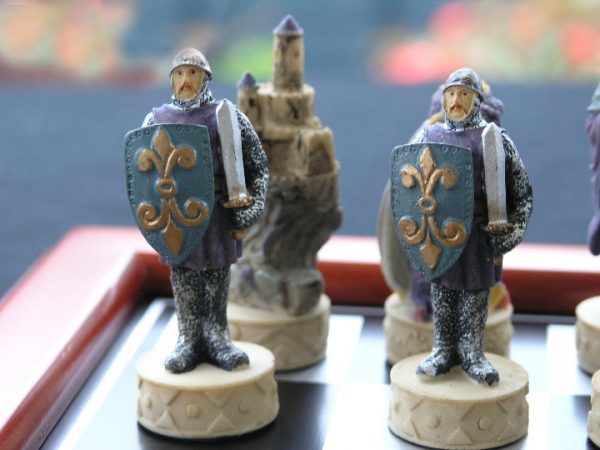 Hand Painted Camelot including Board - Image 8