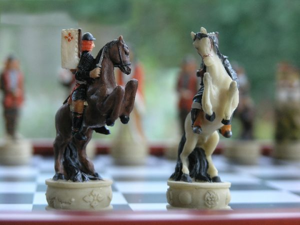Hand Painted Samurai including Board - Image 5