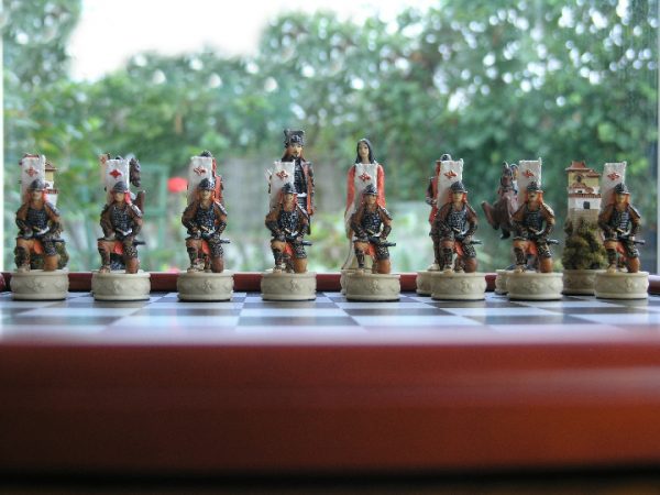 Hand Painted Samurai including Board - Image 10