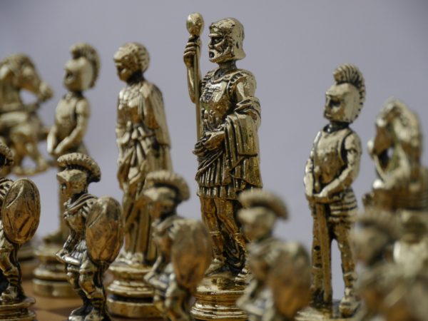 Roman Metal Chess Set - Image 3