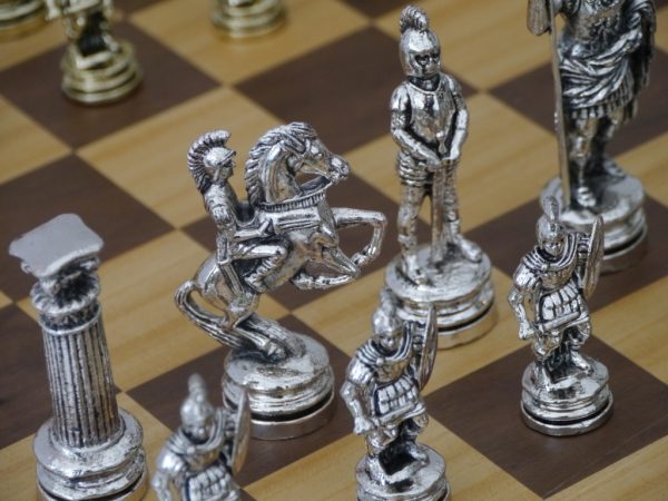 Roman Metal Chess Set - Image 10