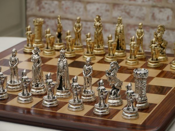 Mary Stuart - Mary Queen of Scots - Brass Chess Set - Image 4