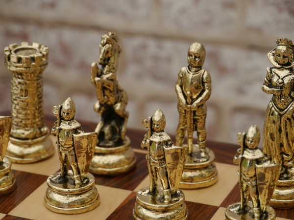 Mary Stuart - Mary Queen of Scots - Brass Chess Set - Image 6